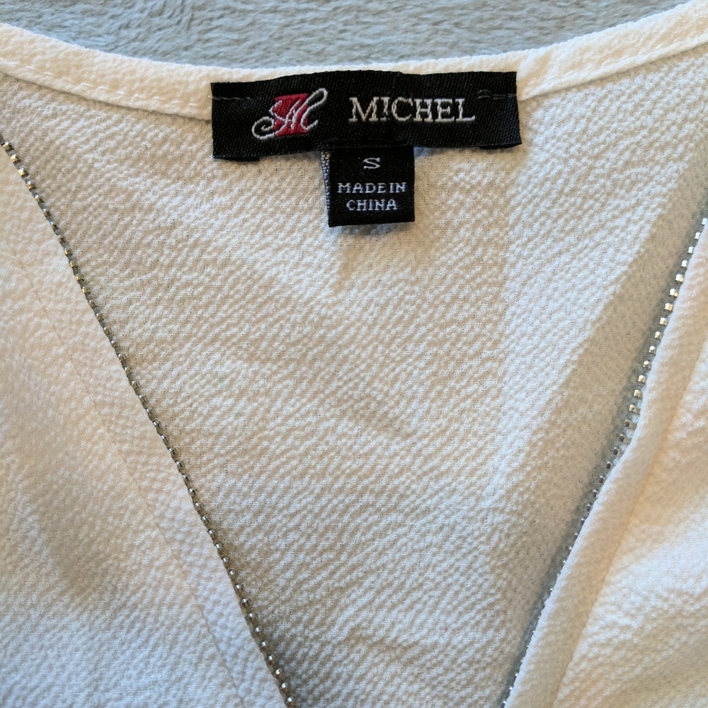 Tee (small) - Picture 2 of 2